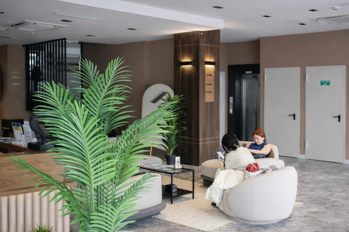 Bonnie City Hotel - Hizvo