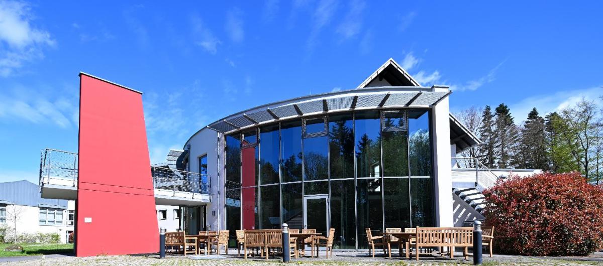 Hotel und Kongresszentrum Wanderath - Housity