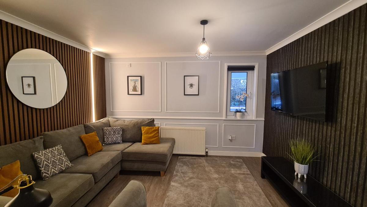 Elmbank Garden Apartment - Housity