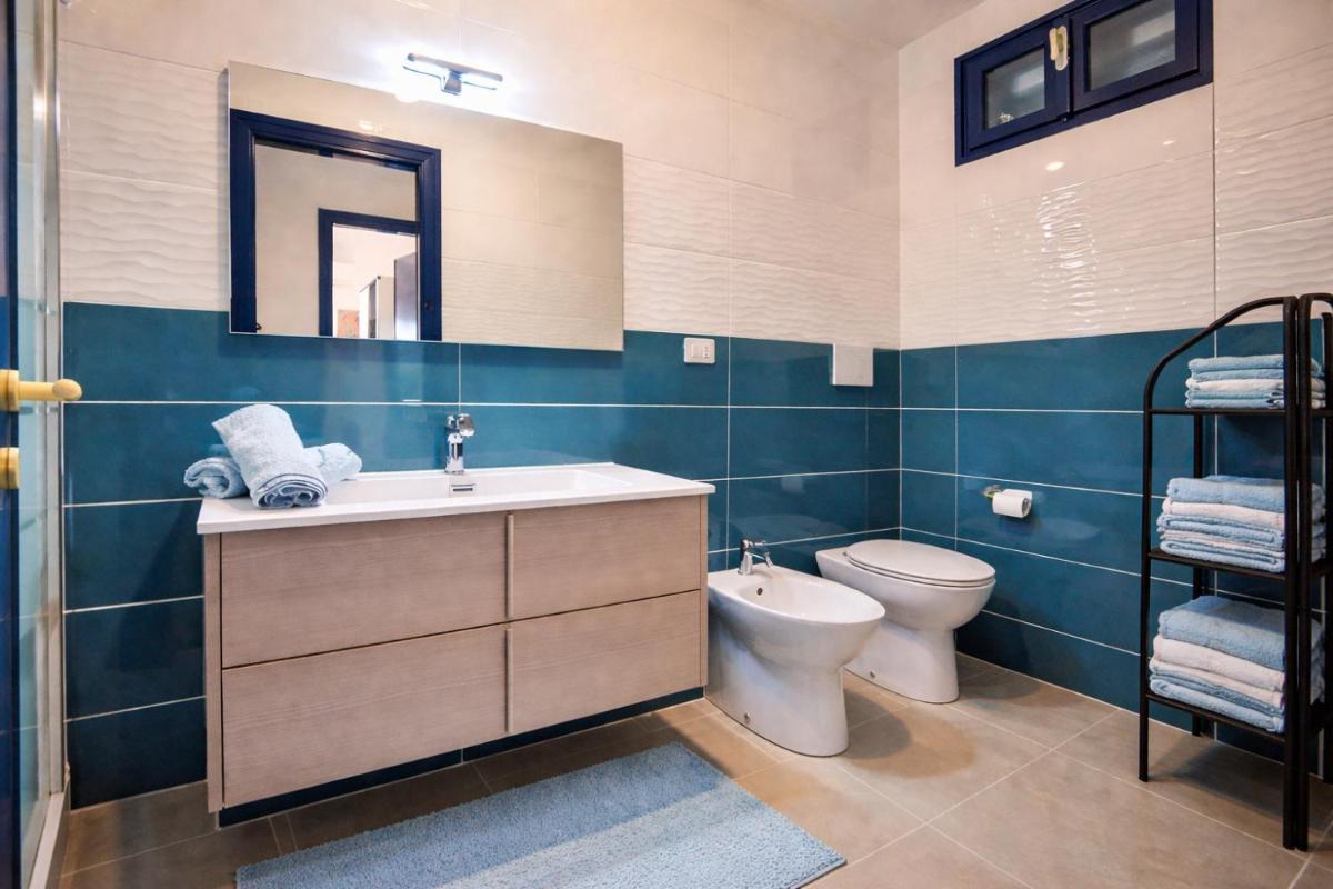 Villa Il Gabbiano a few minutes walk from the sea - Housity