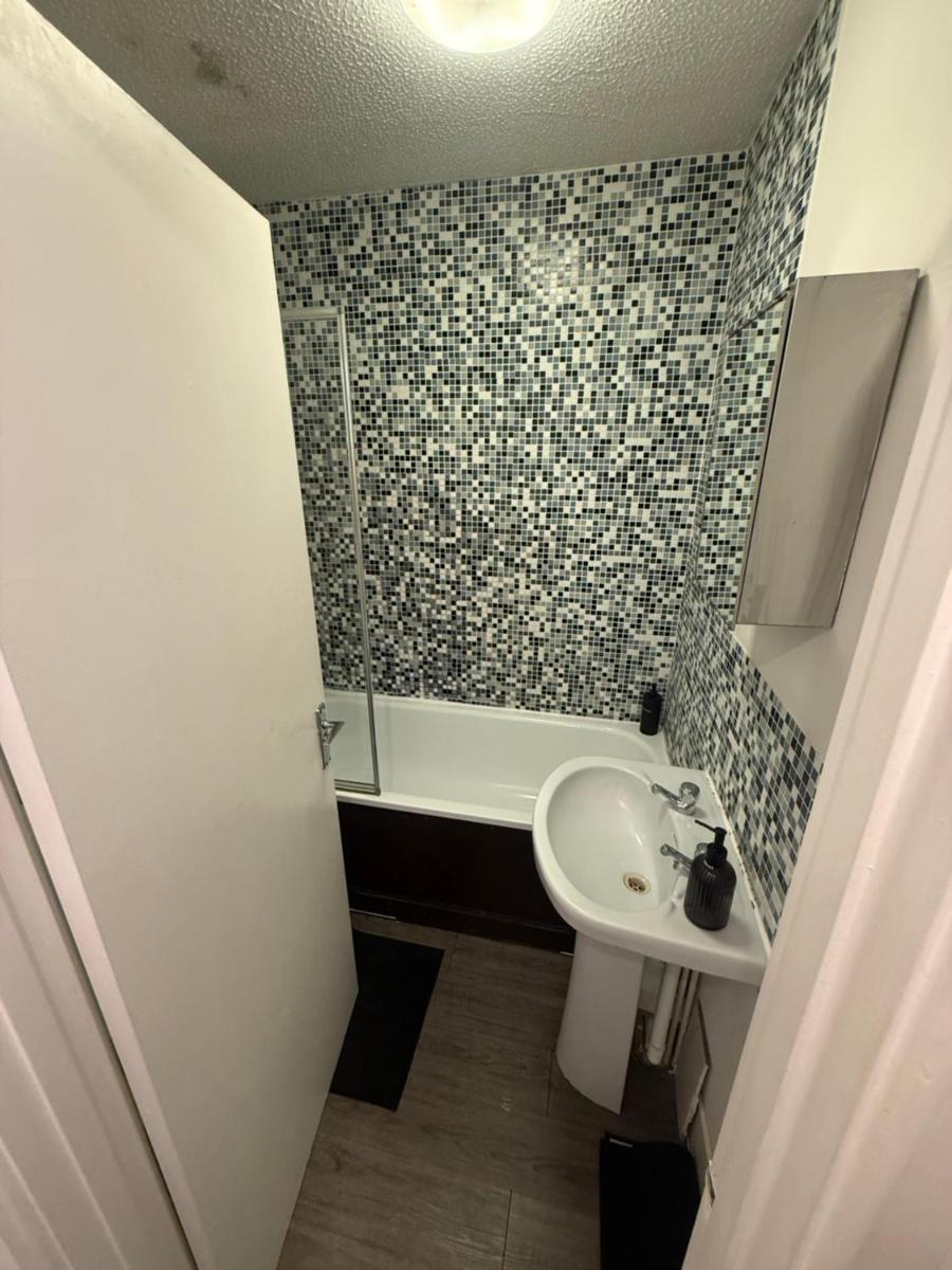 Home in Cheltenham - Housity