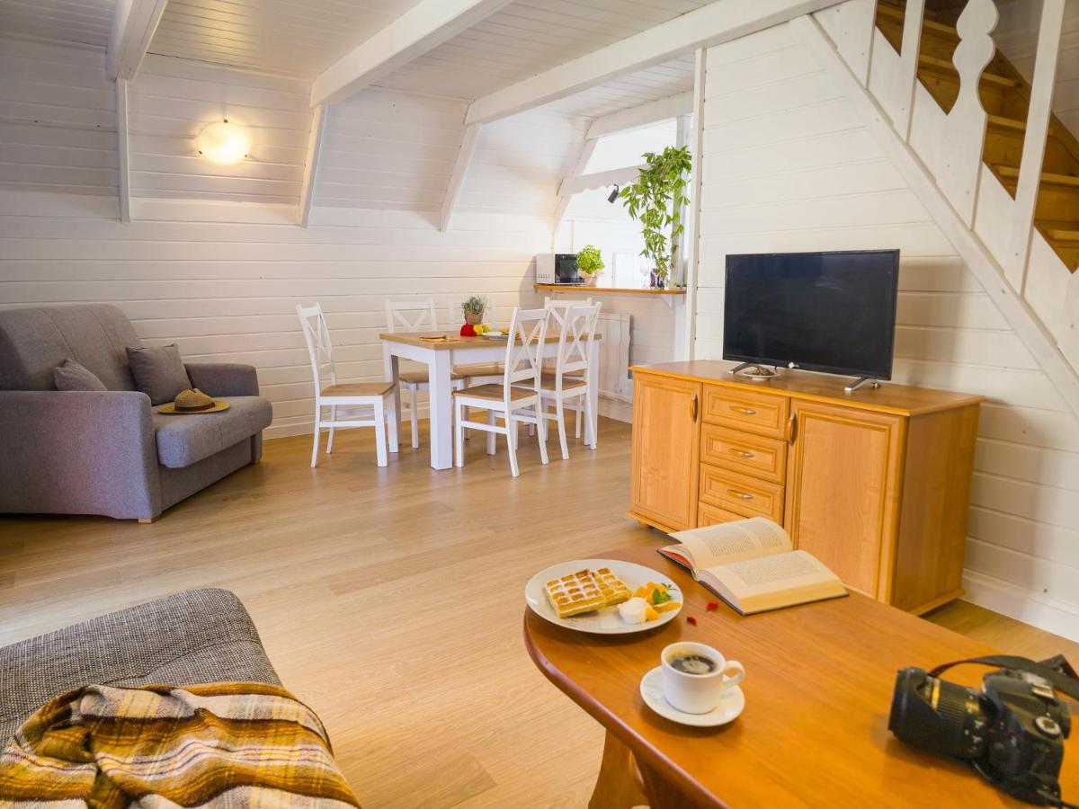 Domki FarAway- dawniej Słoneczko - jacuzzi, sauna, rowery w cenie - Housity