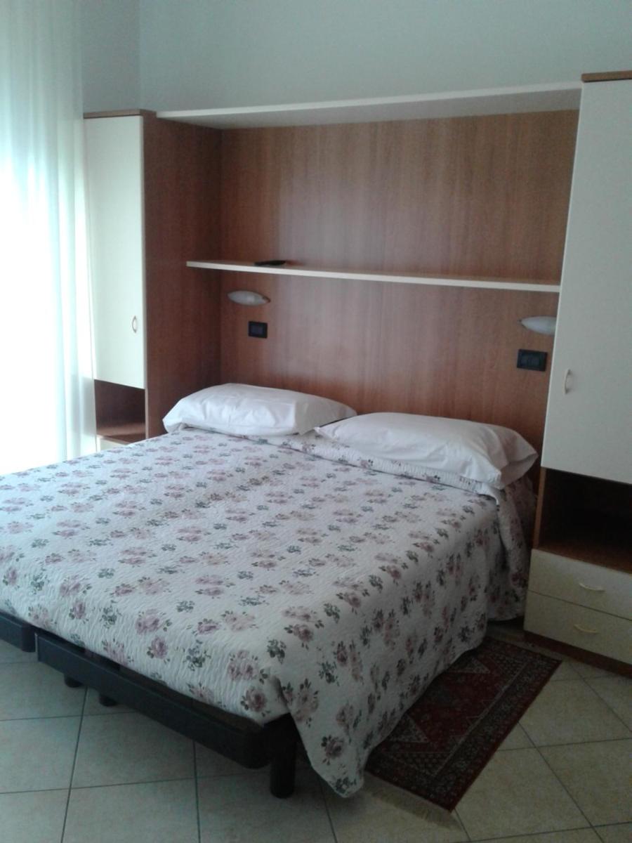 Albergo Moderna - Housity