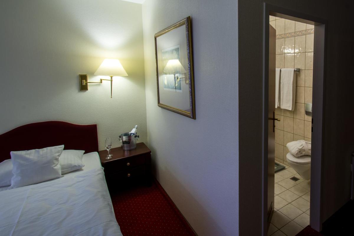 Sachsenwald Hotel Reinbek - Housity