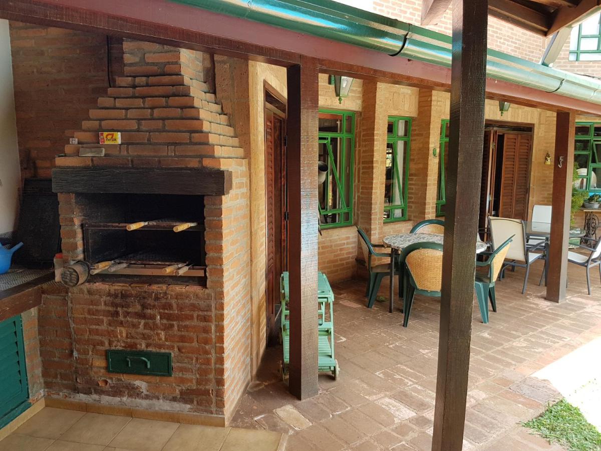 Casa Com Piscina - Housity