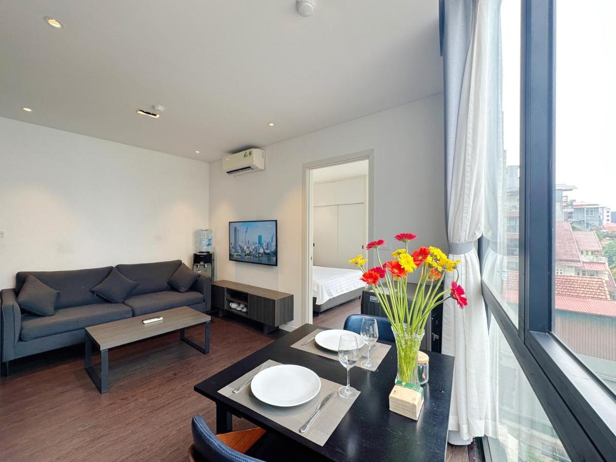 Hanoi Home 3 - Luxury Apartment in Tay Ho street - Hizvo