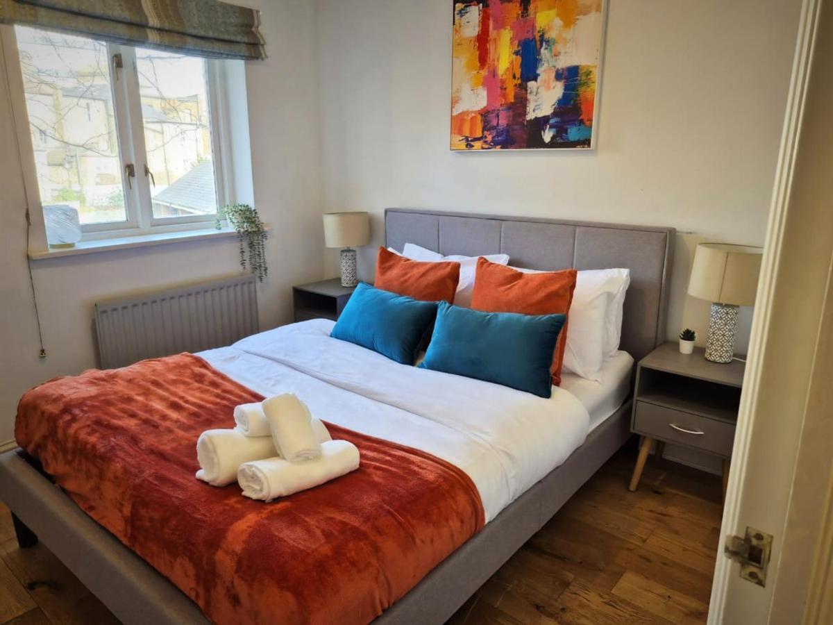 Central SE1 2BR for 7 Walk to Tower Bridge & London Attractions - Housity