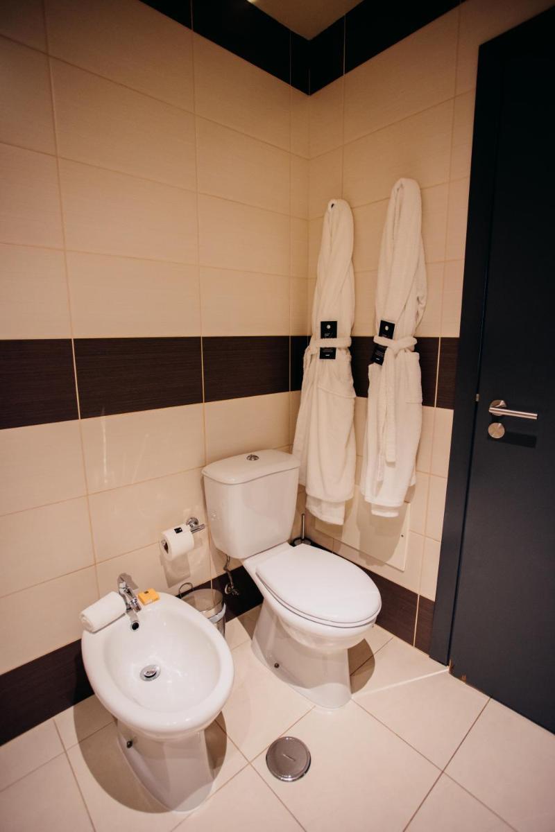 Uma casa de banho em The Prime Energize Hotel & SPA - Algarve