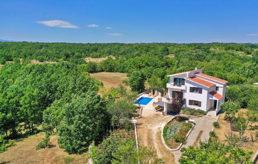 Villa Pearl in Stone - Housity