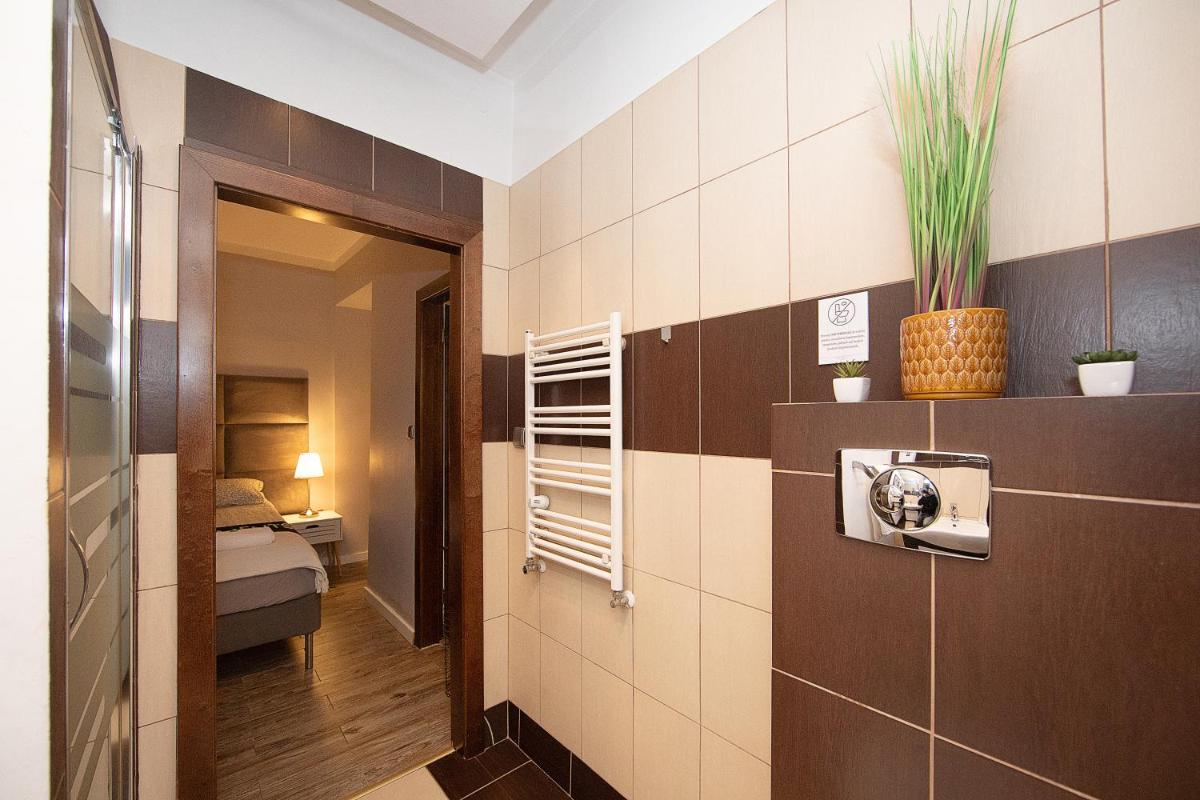 CIENISTA 7 APARTMENTS - Housity