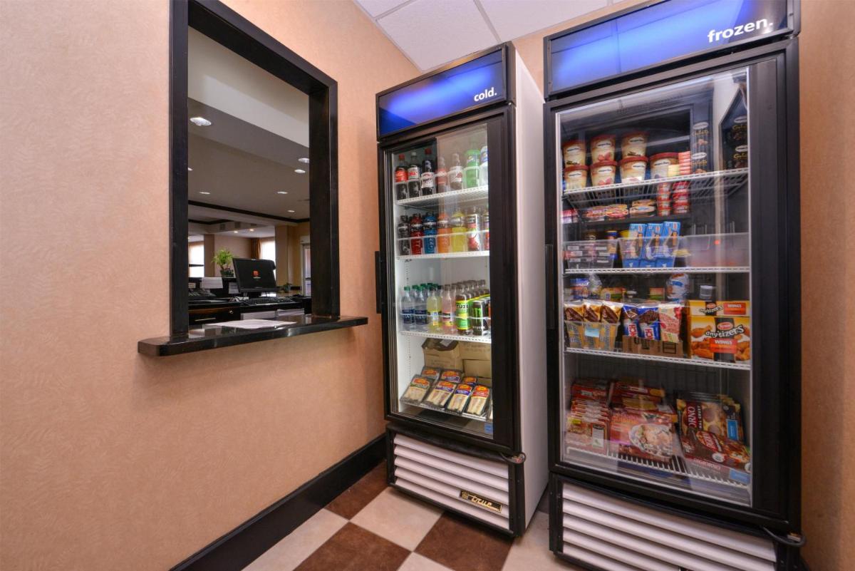 Hampton Inn Pecos - Housity