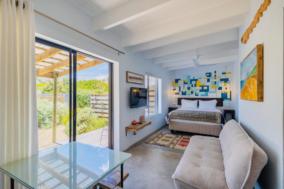 The Warren @White.Rabbit.House - Housity