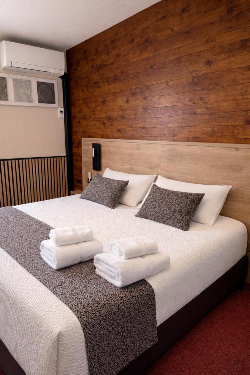 Logis Hotel-Restaurant Spa Le Lac - Housity