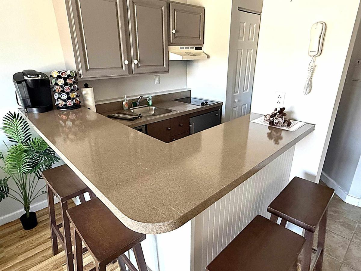 Jurassic Dino Suite Jiminy-Must See Sleeps 4 - Housity