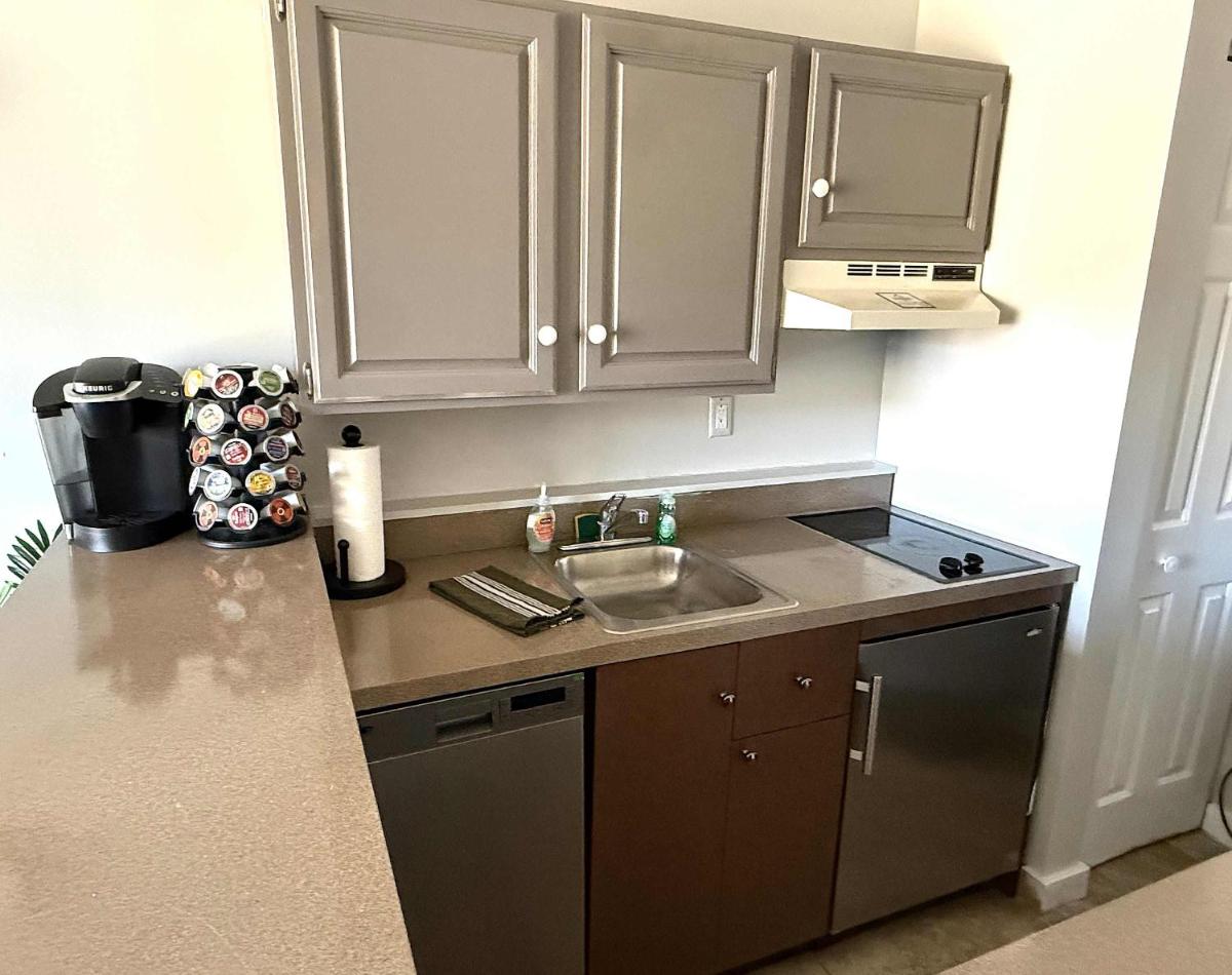 Jurassic Dino Suite Jiminy-Must See Sleeps 4 - Housity