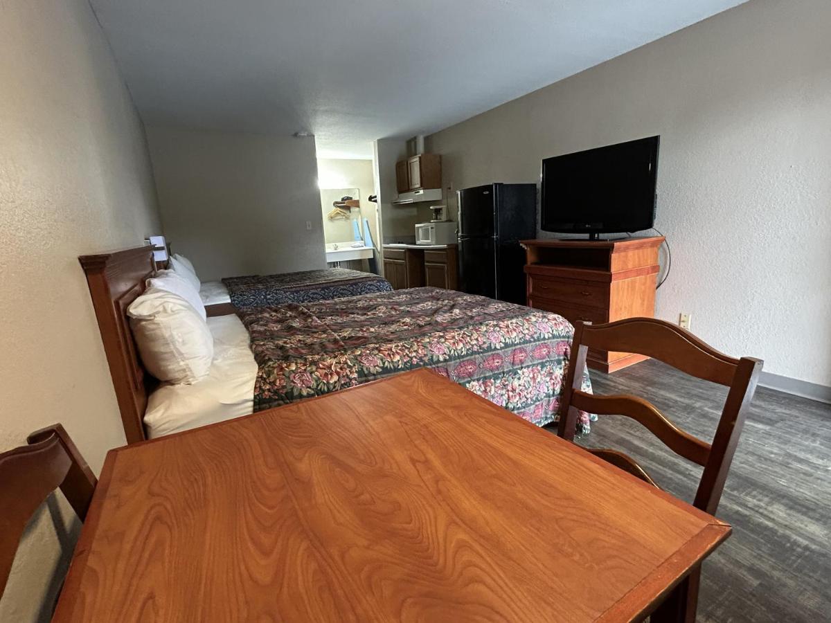 Lodge Inn Extended Stay - Housity