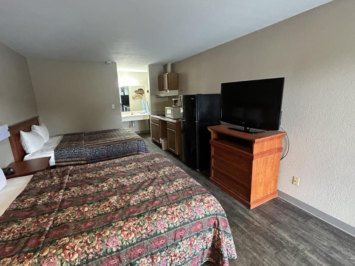 Lodge Inn Extended Stay - Housity