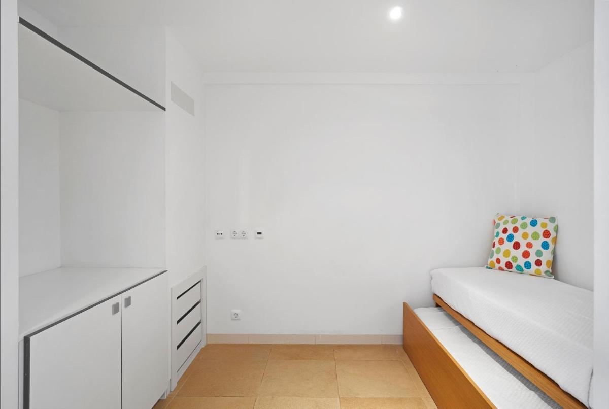 Uma cama ou camas num quarto em Golden Club Cabanas