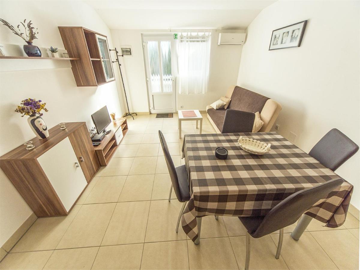 Apartments Katoro Relax - Housity