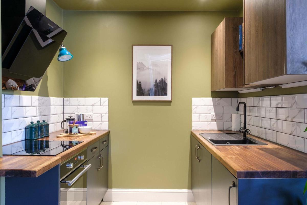 The Victorian Post House - Central Frome - Housity
