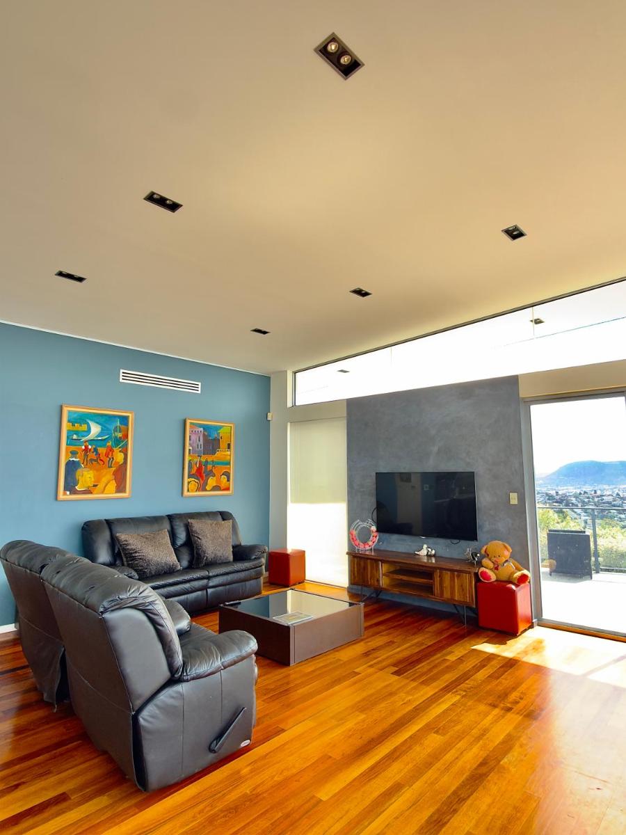 Hobart View - Housity