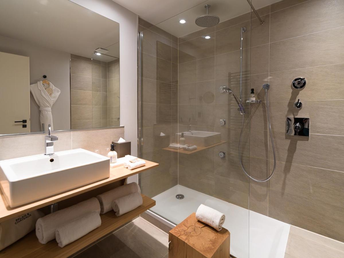 Salle de bains dans l'établissement Relais et Châteaux Le Chambard