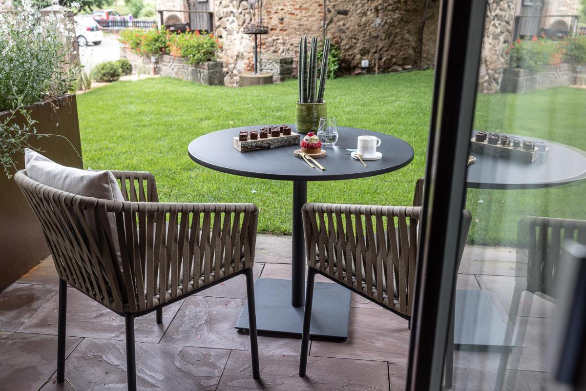 Jardin de l'établissement Relais et Châteaux Le Chambard