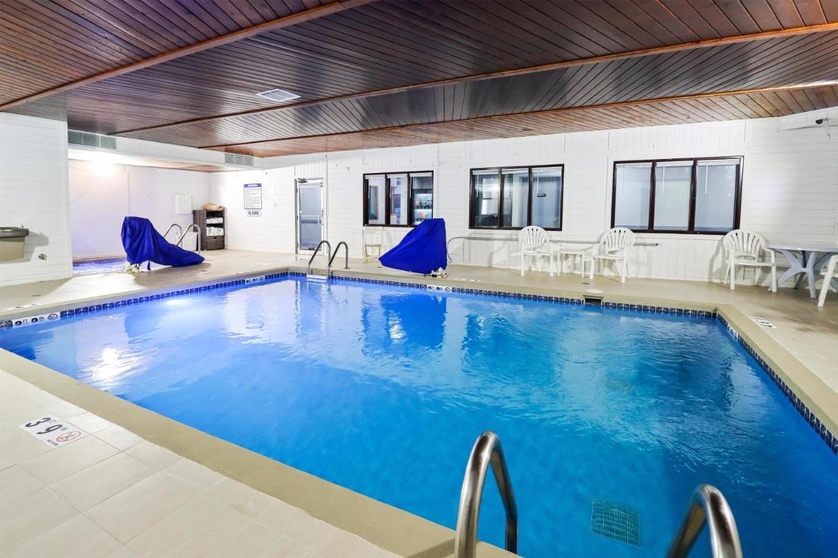 GrandStay Hotel & Suites Minocqua - Housity