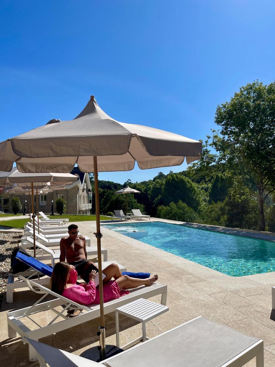 Villa Boutique 1880-Romantic Historic Boutique Hotel with Outdoor Jacuzzi - Housity