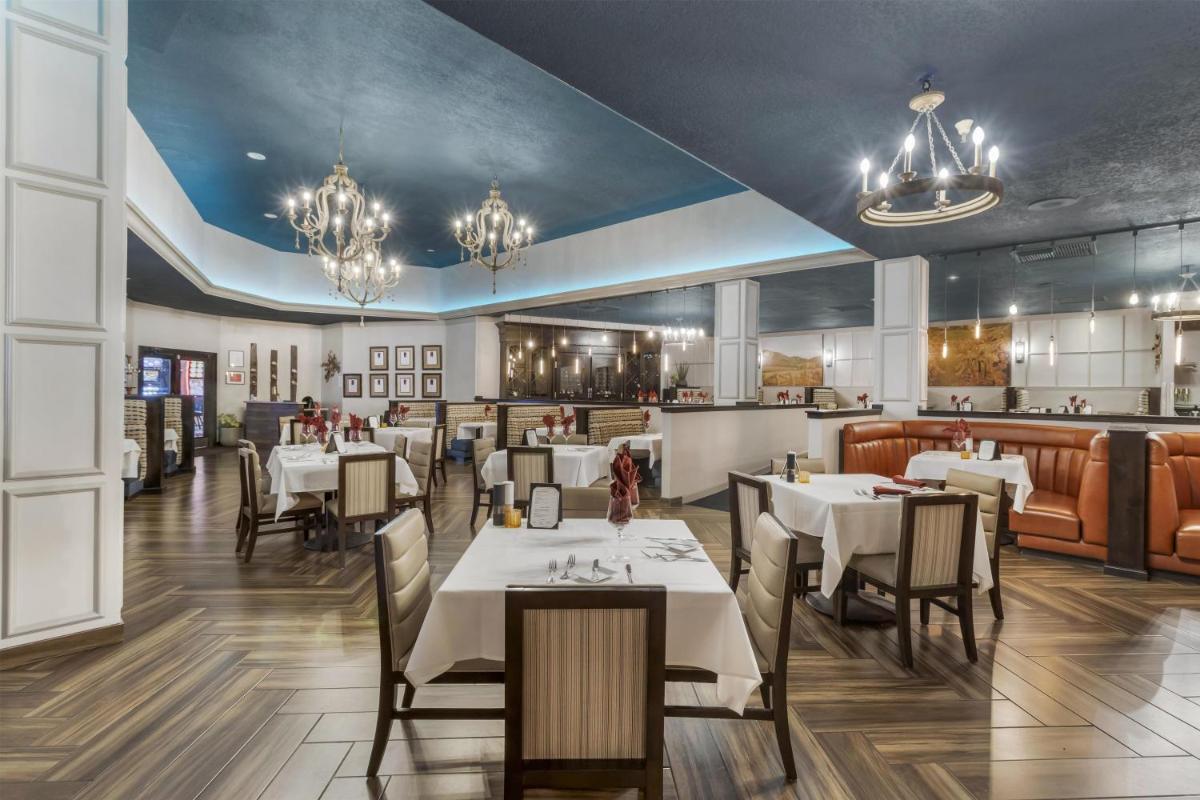 Best Western Plus Boomtown Casino Hotel - Housity
