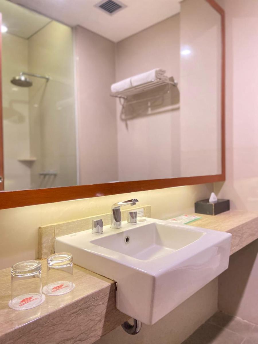 Hotel Surya Yudha Purwokerto Manage by Salak Hospitality - Housity