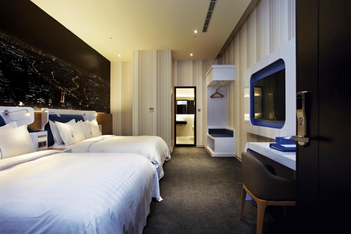 Airline Inn Green Park Way - Housity