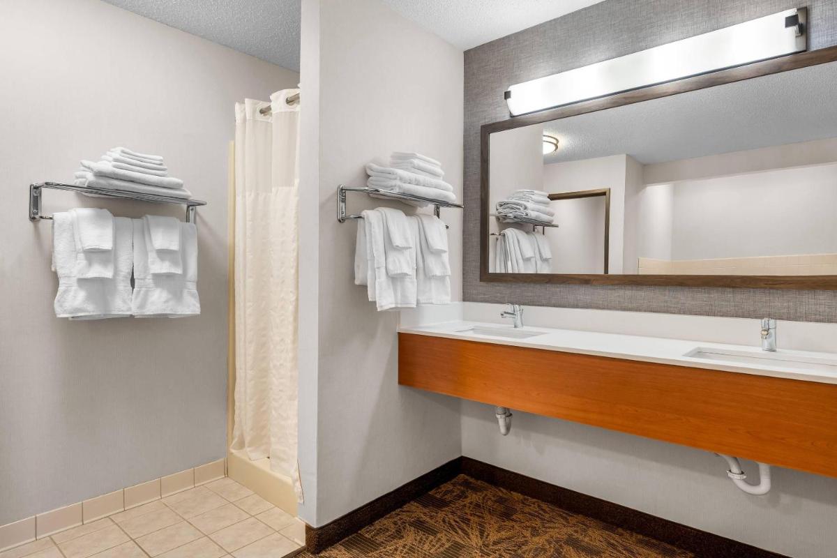 Quality Inn Ironwood - Housity