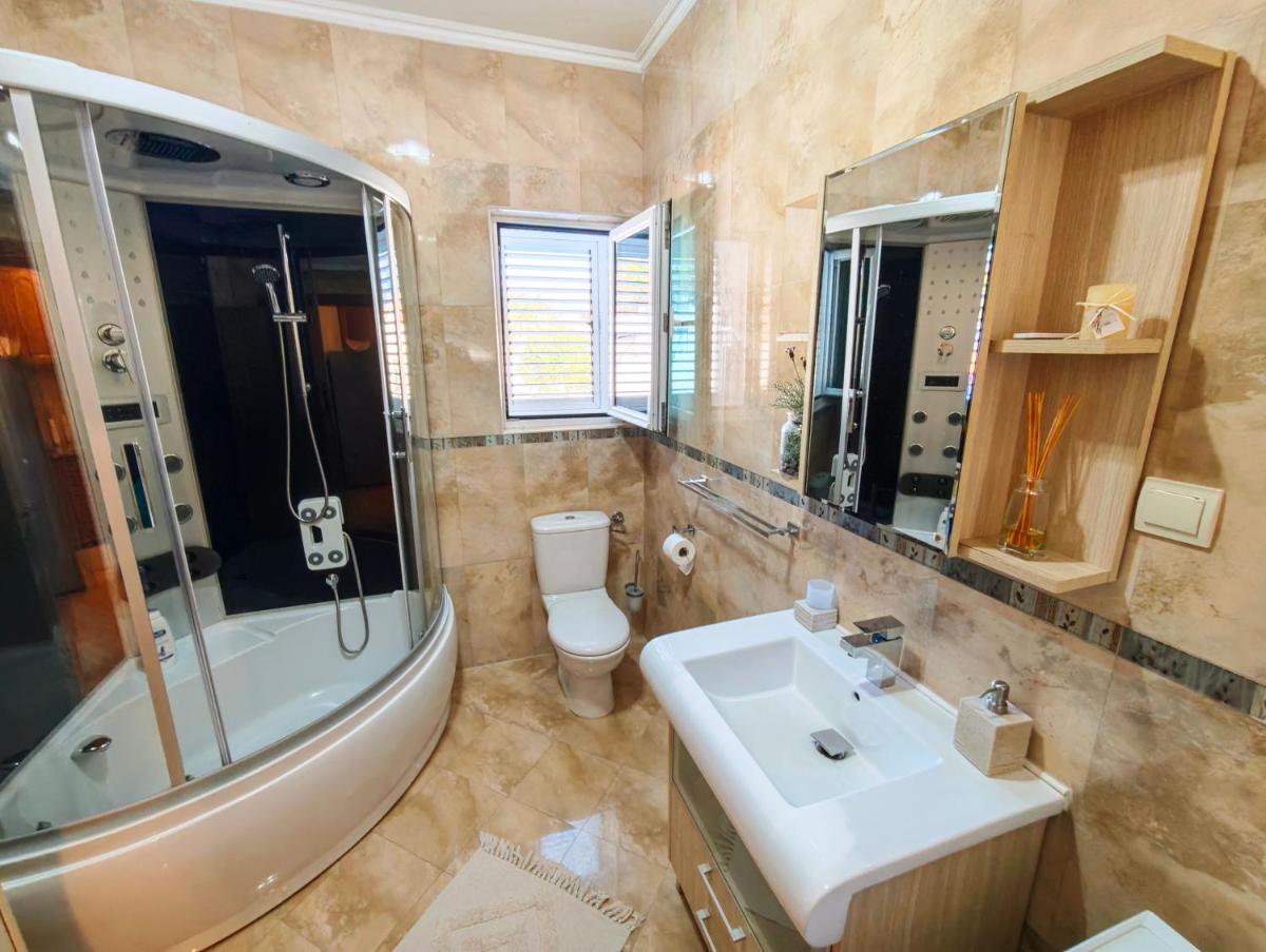 Apartments Jovanovic - Housity