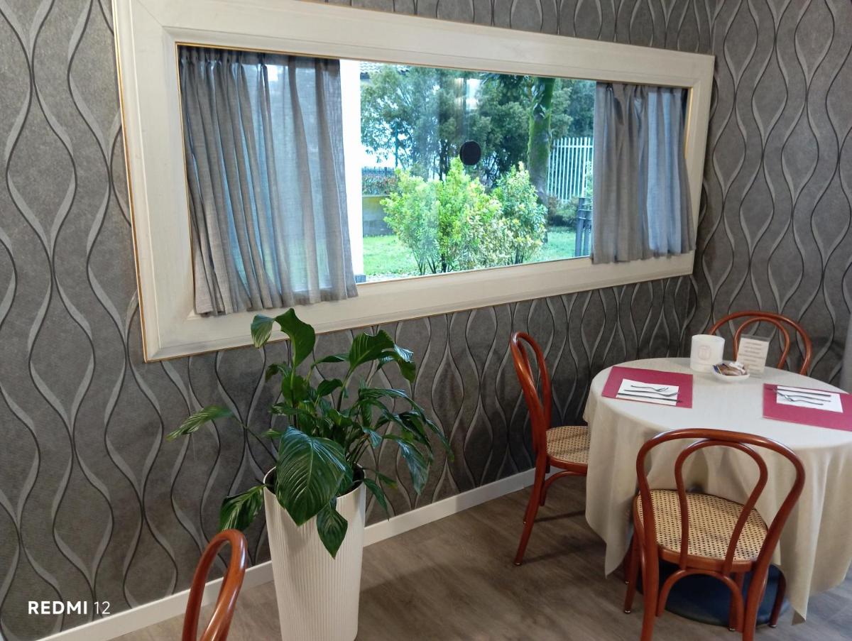BF SUITE Foresteria Bellusci - Housity