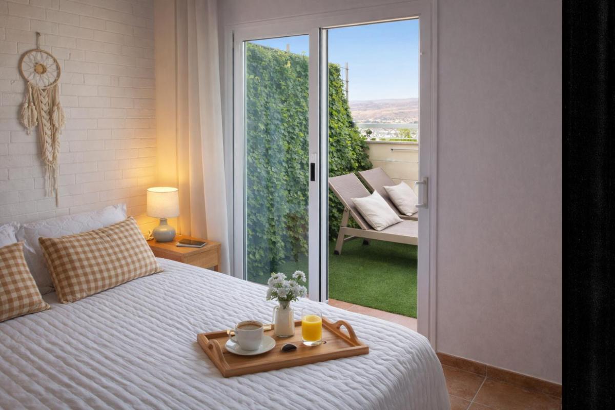 Ático junto al Teatro Auditorio de Roquetas, con Piscina, Parking y Terraza - Housity