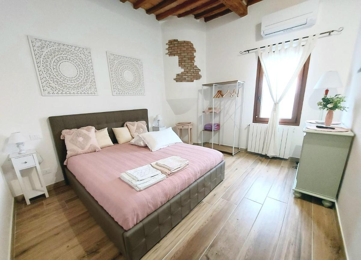 La Garitta - Tuscany Suites & Apartments 10 min Pisa-Livorno-Sea - Free Park AC - Housity