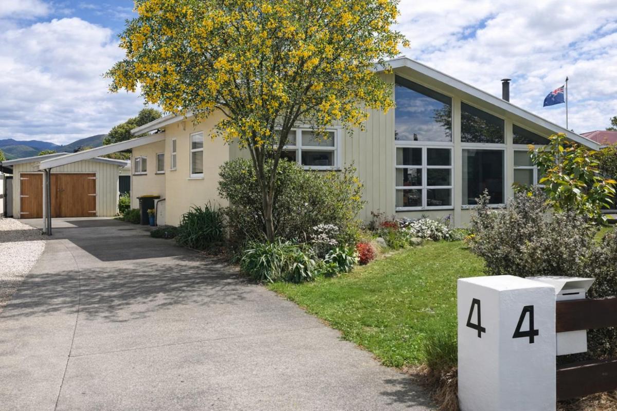 Quiet cul de sac, close to Abel Tasman - Housity