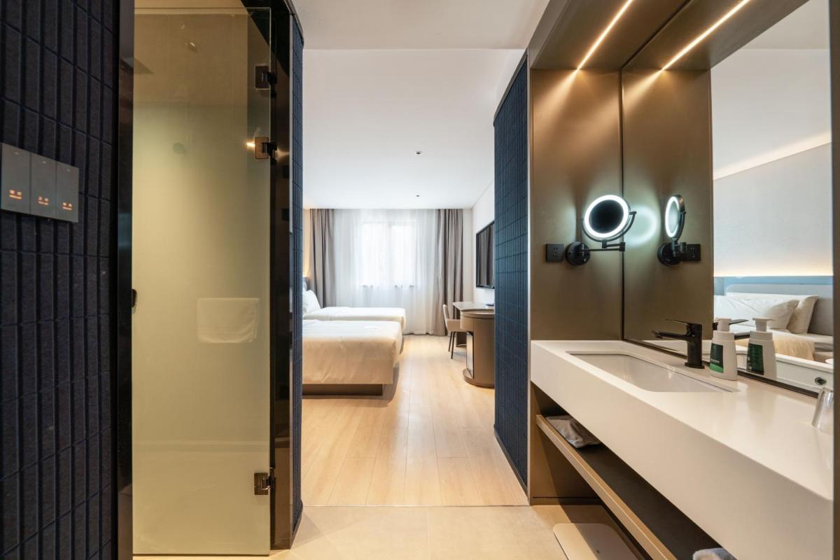 Atour Light Hotel Jinan Harmony Square Provincial Hospital - Hizvo