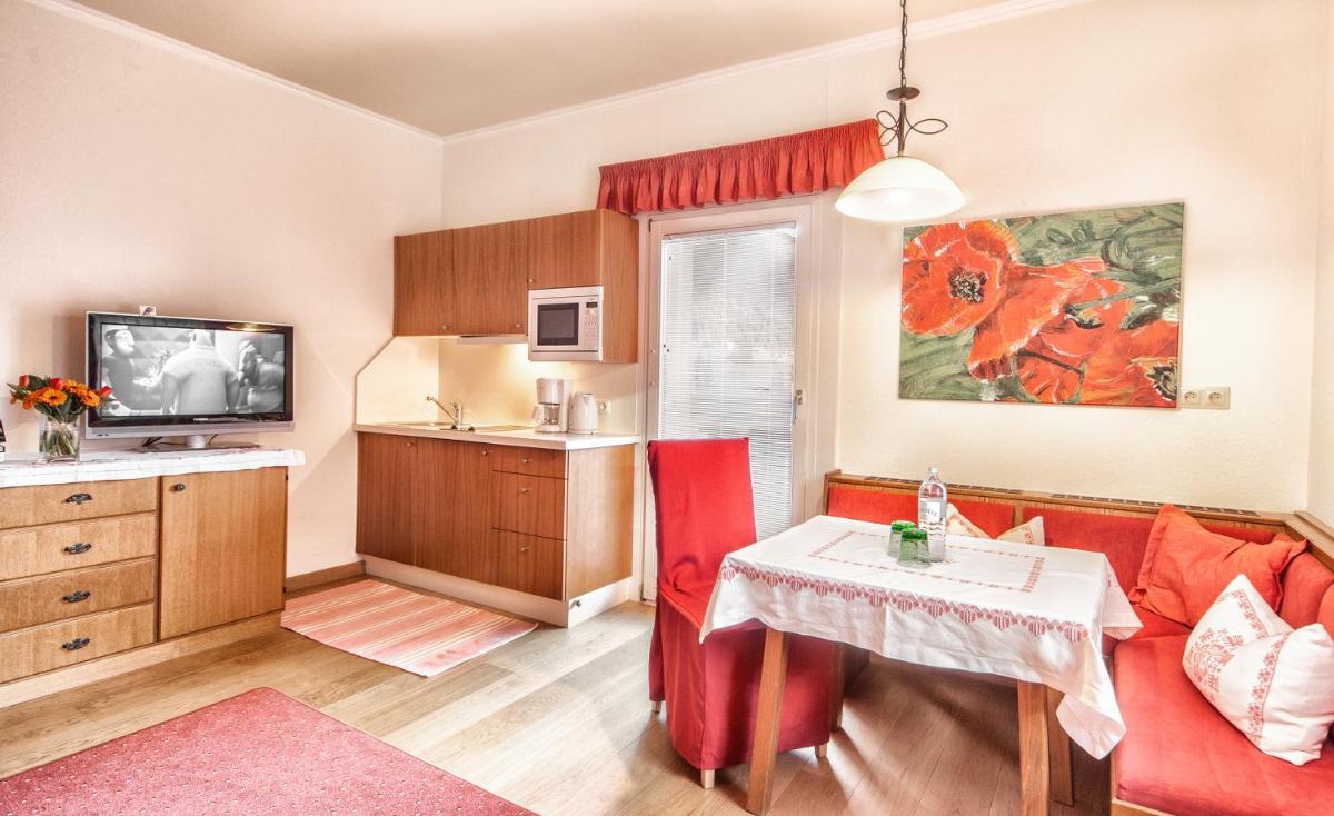 Kraners Alpenhof BIO Bed and Breakfast Pension - Housity