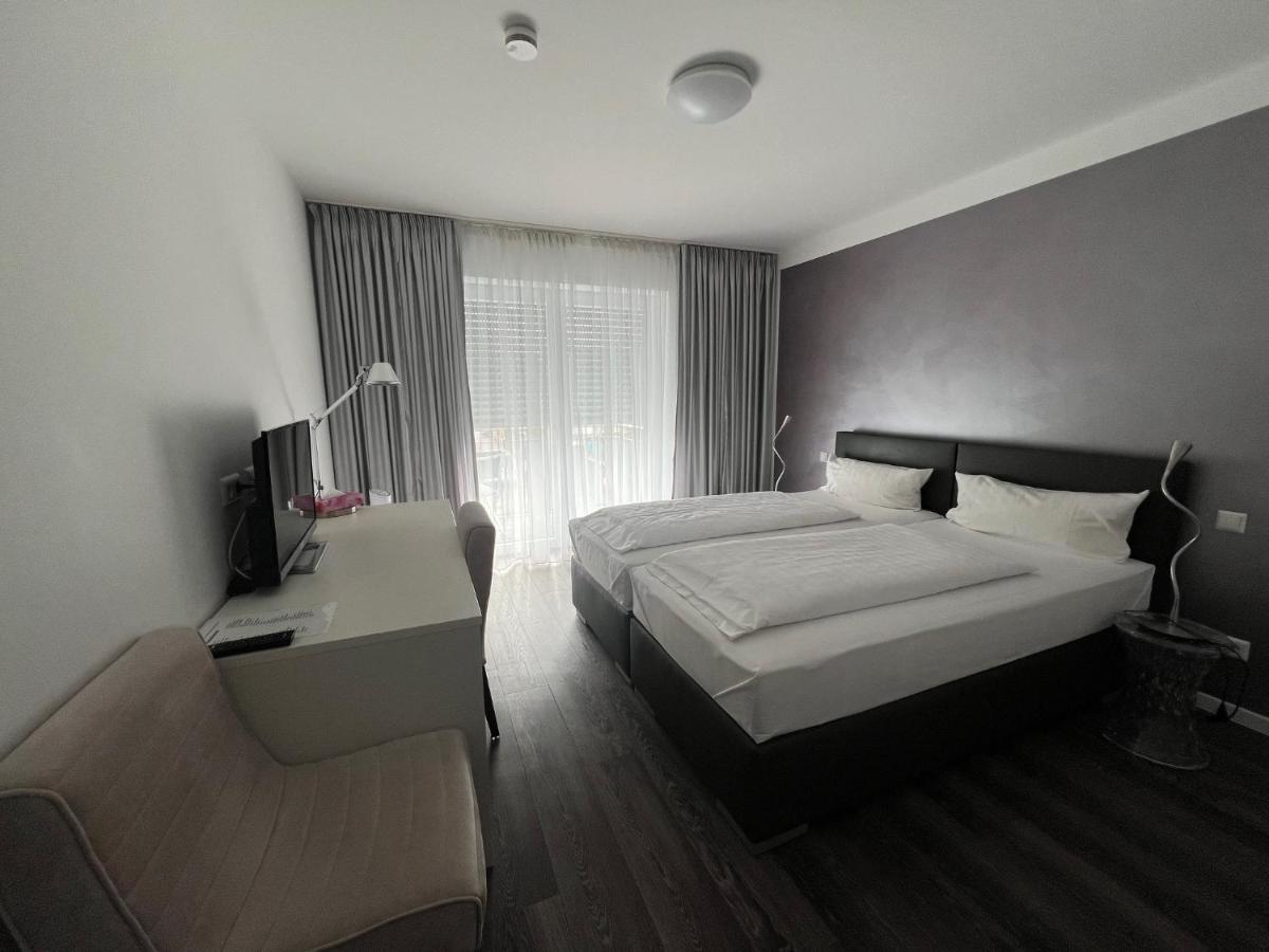Victoria Living - Housity