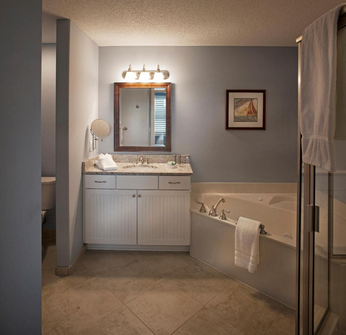 Bluewater by Spinnaker Resorts - Housity