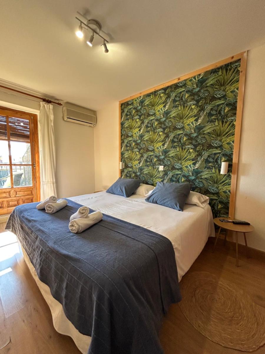 Hostal La Colonial - Housity