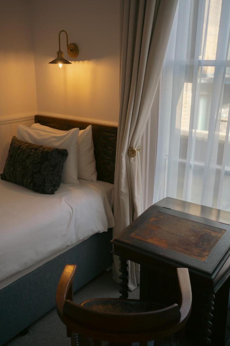 Bower House - Housity