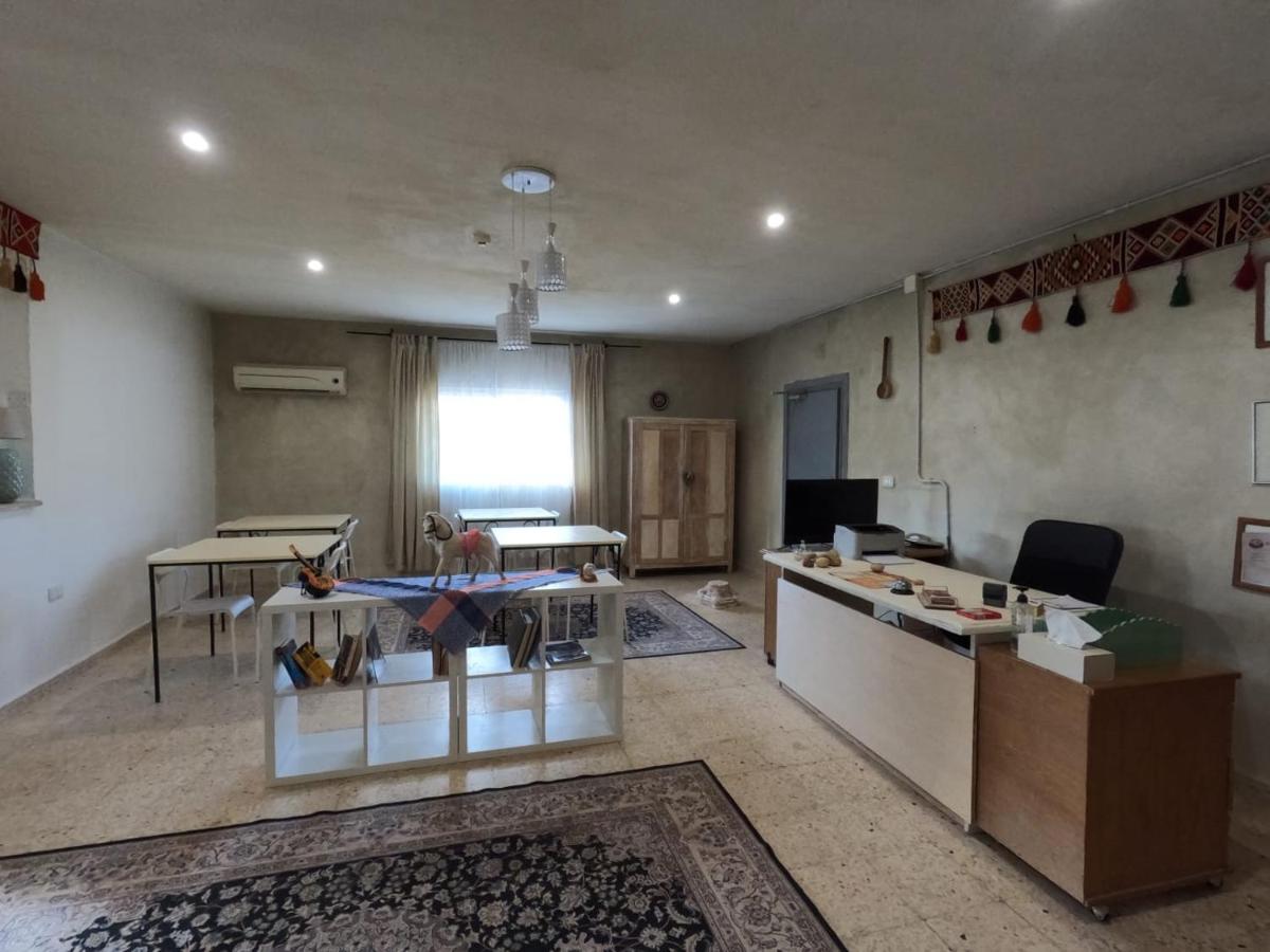 b&b petrafarmhouse - Housity