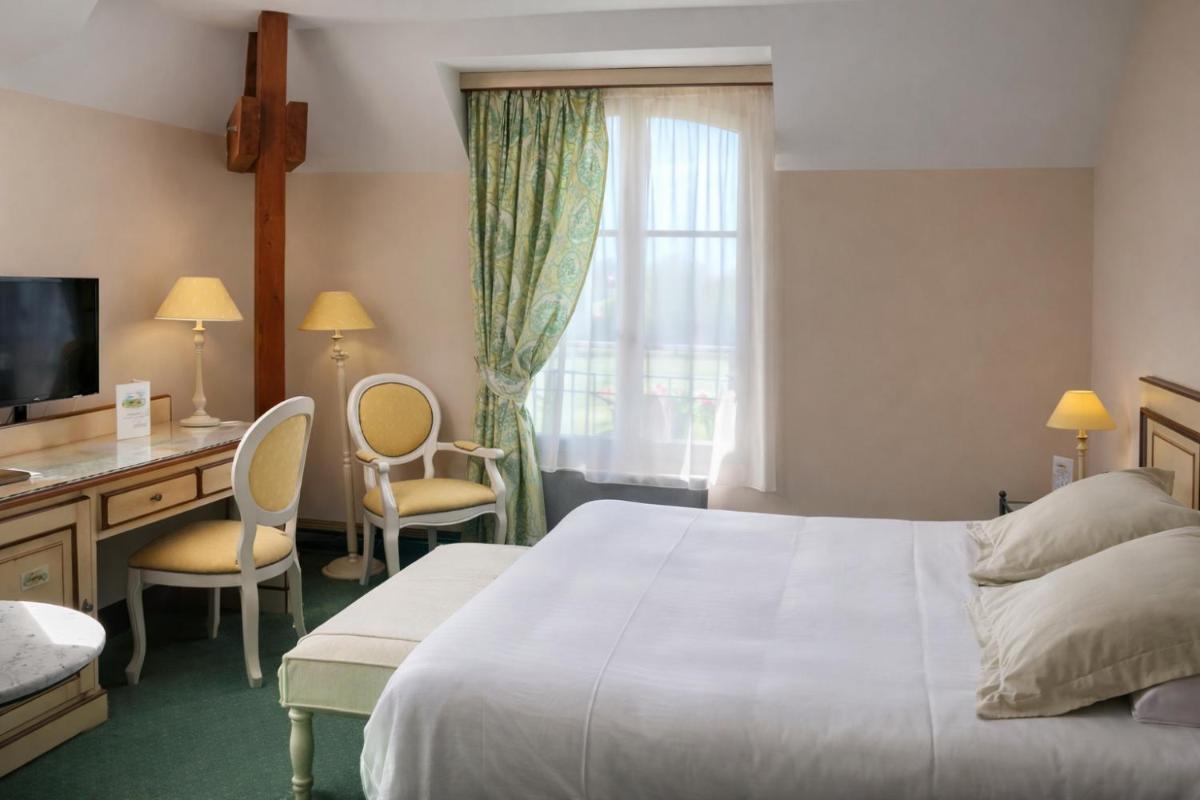 Logis Hôtel Restaurant- Domaine de l\'Orangerie - Housity