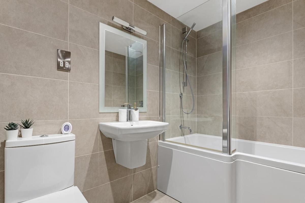 Stunning and Spacious Harrogate Apartment - Housity