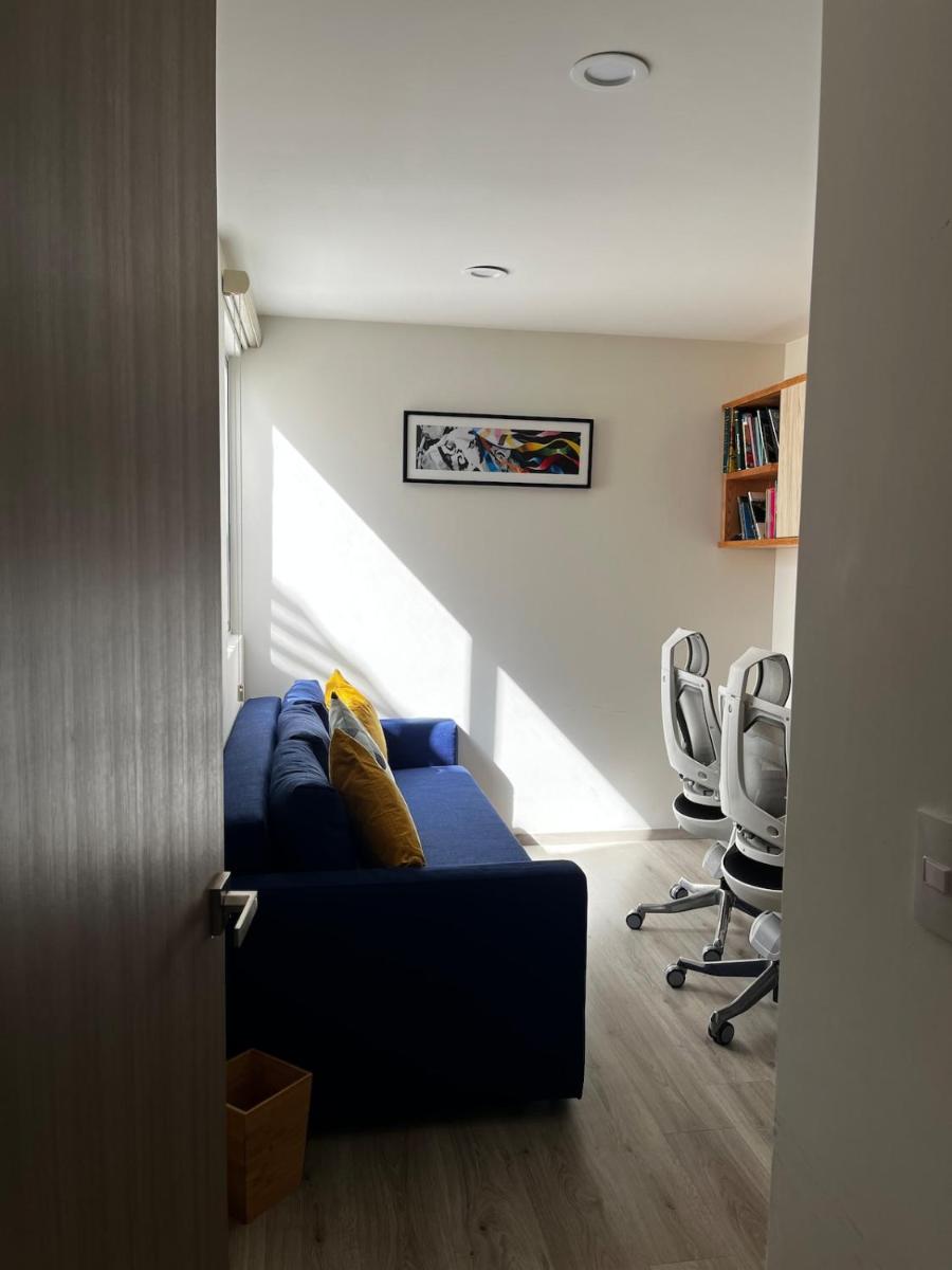 Apartment with a private terrace - Housity