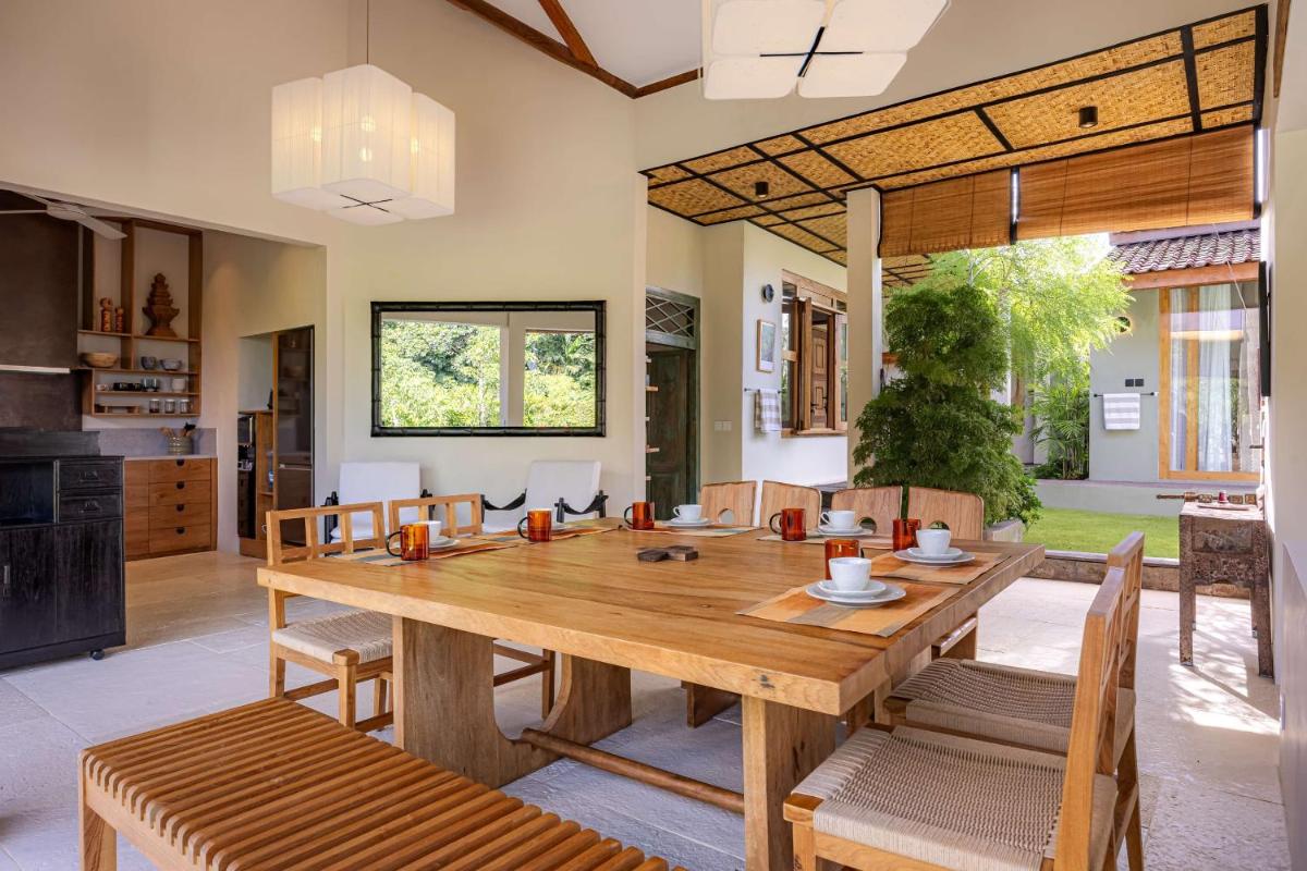 Villa Bumi - Zen Spacious 4BR near Seminyak, Bali - Housity