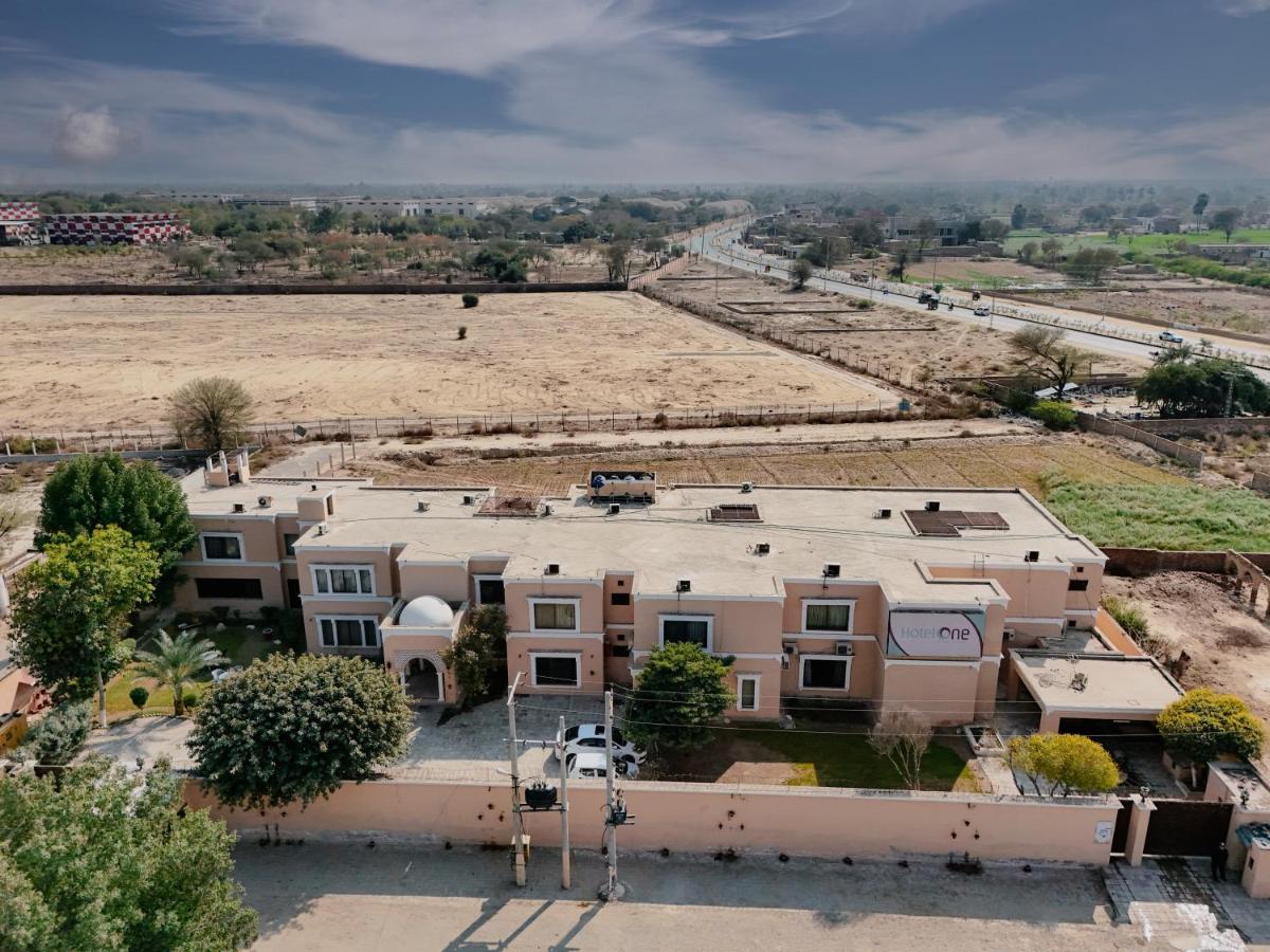 Hotel One Bahawalpur - Housity